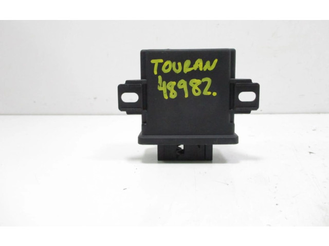 Блок управления 7P6907357E Volkswagen Touran II