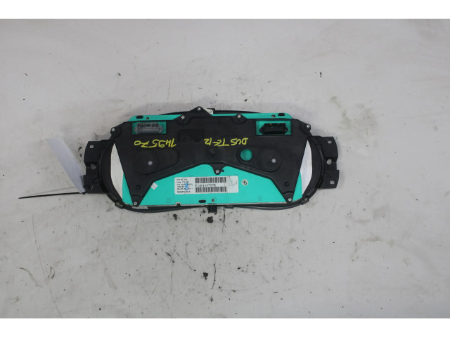 Панель приборов Dacia Duster