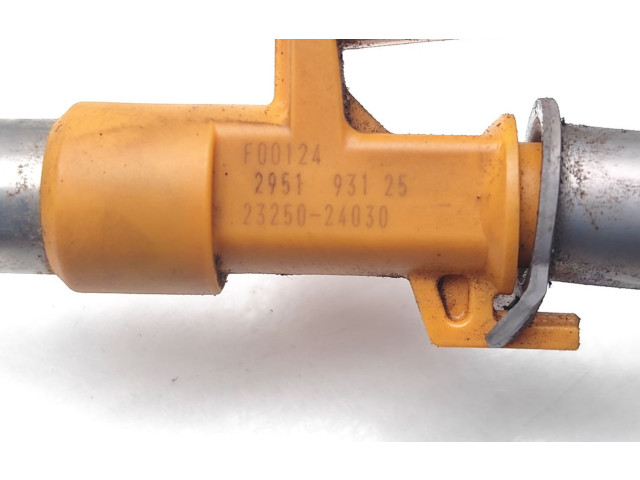 Vstřikovač 23250-2403, 232502403 Toyota Corolla E160 E170