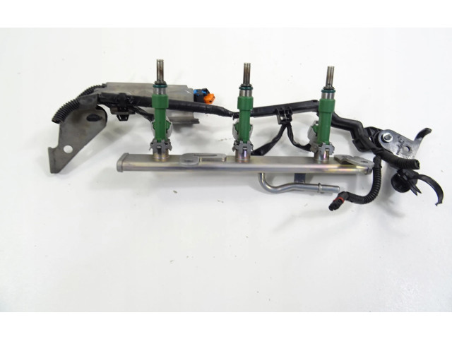 Vstřikovací lišta 175204021R Nissan Micra K14