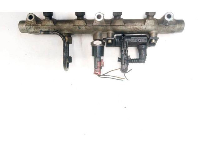 Vstřikovací lišta 0445214017, 009524 Peugeot 607