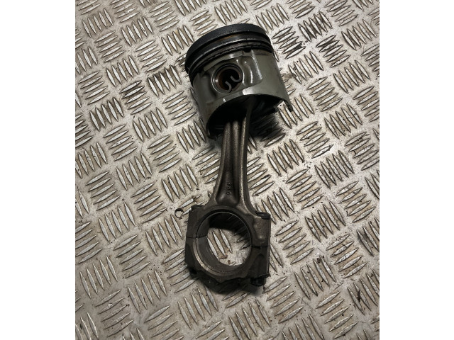 Přístrojová deska Mitsubishi Pajero 1999