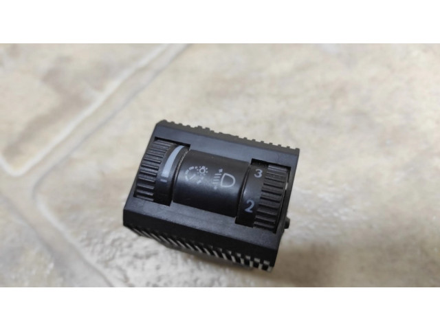 Включатель регулировки высоты фонарей