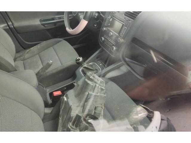 Зеркало электрическое        Volkswagen Jetta V  2005 - 2010 года   