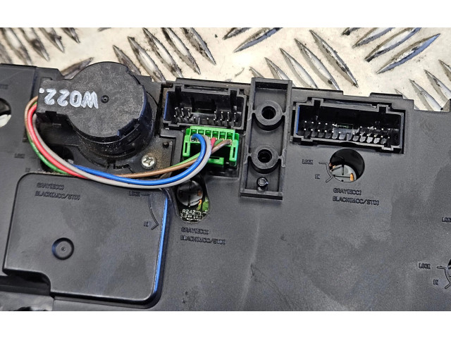 Блок управления климат-контролем 9452368, 00W33E   Volvo V70