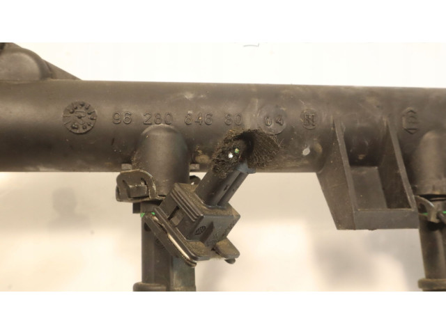 Топливная рампа Citroen Xsara