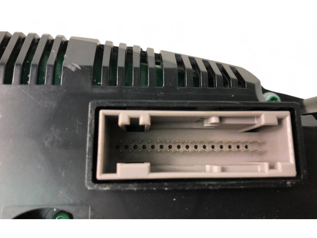 Панель приборов 8T0920930B   Audi A5       