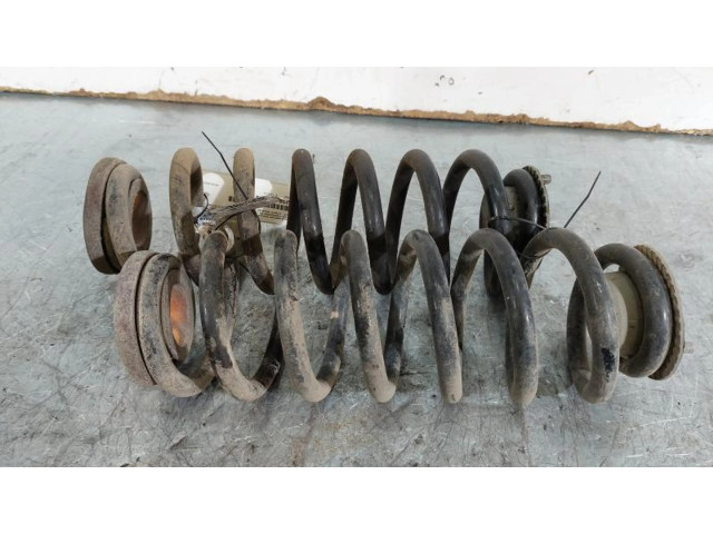 Задний амортизатор с пружиной