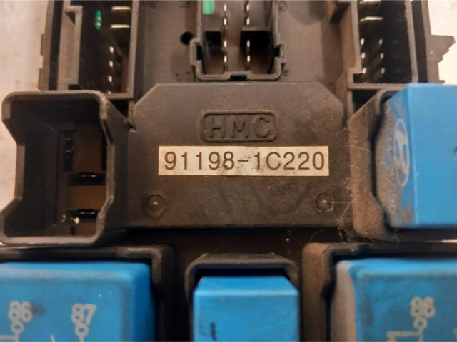 Pojistková skříňka 911981C220 Hyundai Getz 2003