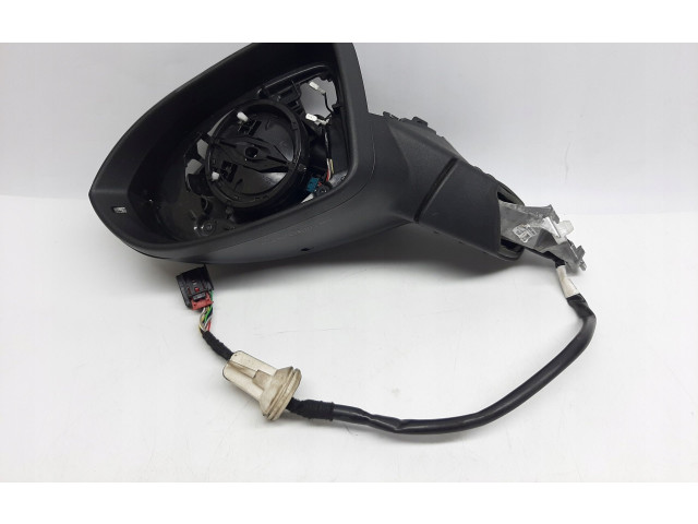 Зеркало электрическое Volkswagen Golf VIII 2019 - года