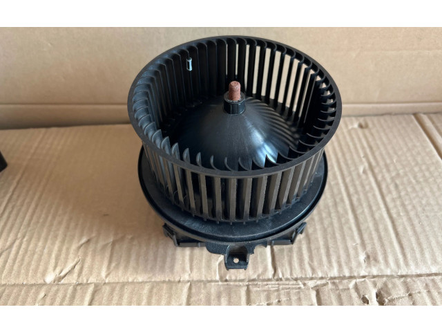 Вентилятор печки    4M1820021C   Audi A5