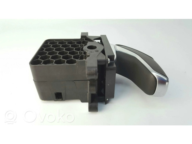 Механизм переключения передач (кулиса) (в салоне)