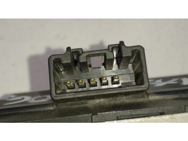 Zámek zadních dveří 3M51R442A66AR   Ford Focus C-MAX 2007