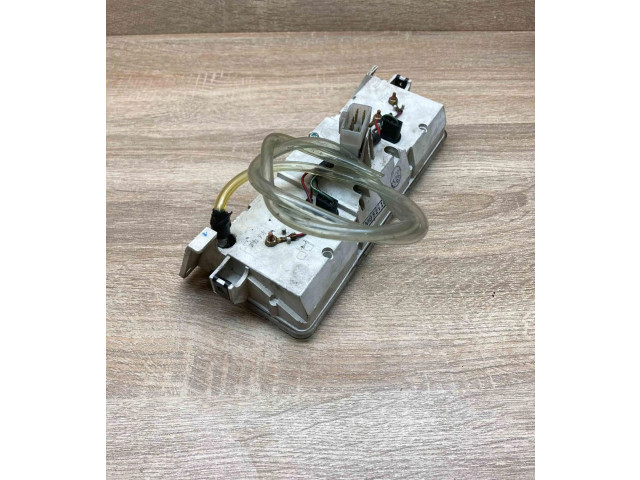 Přístrojová deska Mitsubishi Pajero 1986