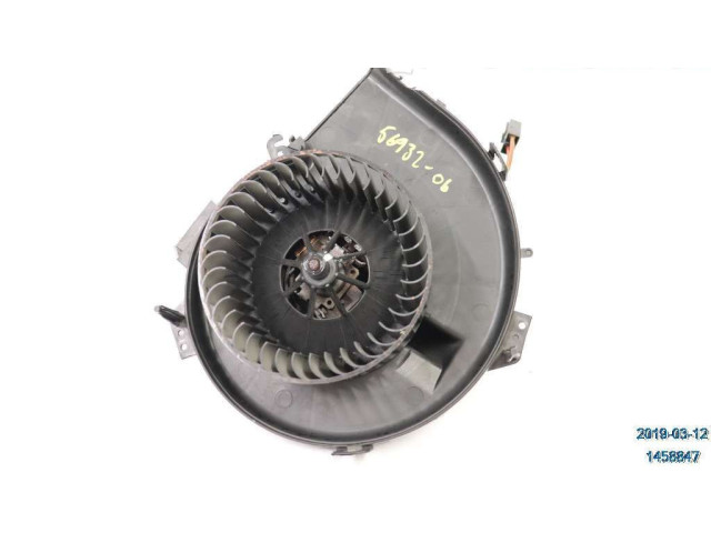 Вентилятор печки    90535114   Opel Combo C