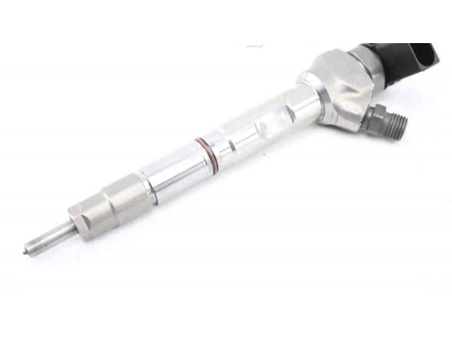 Форсунка 05L130277E    Skoda Octavia Mk4   