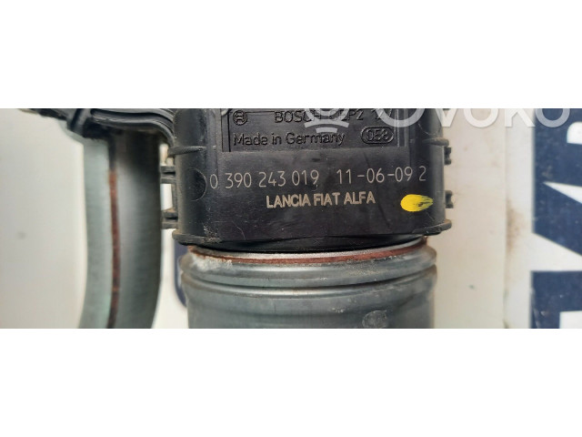 Моторчик дворников 0390243019, 50509396 Alfa Romeo Giulietta