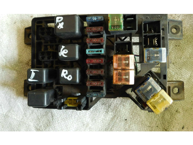 Pojistková skříňka MA6880 Mitsubishi Pajero 1995