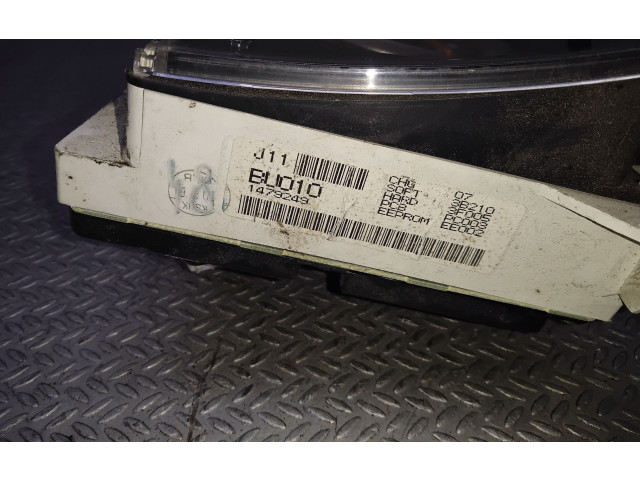 Přístrojová deska Nissan Almera Tino 2001 BU010