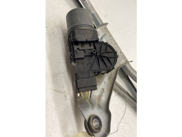 Интеркулер  8200619512   Dacia Duster 