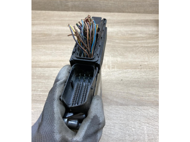 Řídící jednotka 7798422, 0281012190 BMW 5 E60 E61 2004