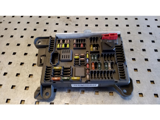 Pojistková skříňka B010105300, 6931687 BMW X6 E71 2011