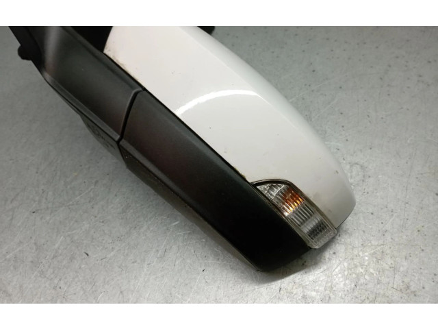 Зеркало электрическое Skoda Fabia Mk3 (NJ) 2015 - 2021 года