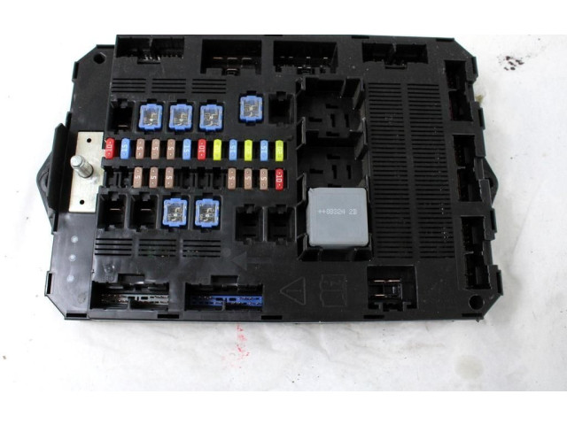 Pojistková skříňka 8X2T-14B476-AF Jaguar XF X250 2009