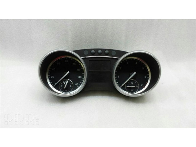 Панель приборов A1649008200   Mercedes-Benz GL X164       