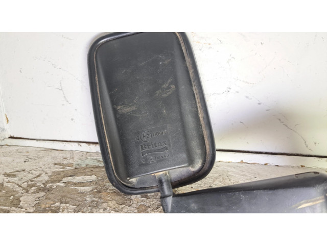 Зеркало (механическое) правое Land Rover Defender 1987-2006 года