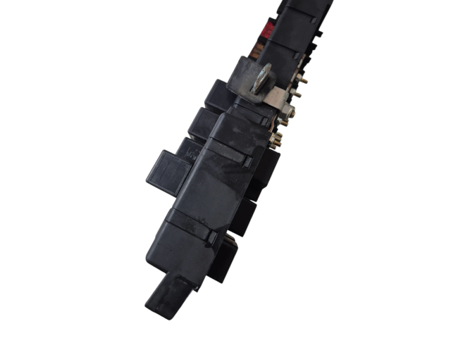 Блок предохранителей 30728008, 518828108 Volvo XC90