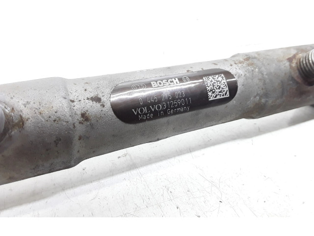 Топливная рампа 31259011, 30777576   Volvo V70  