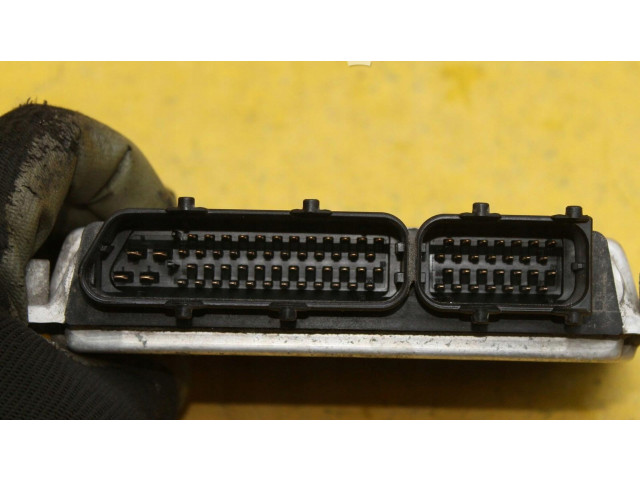 Блок управления двигателем Блок управления Skoda Roomster (5J)