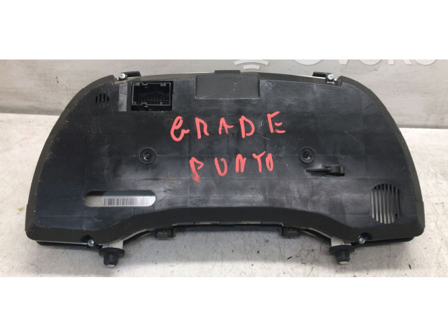 Přístrojová deska Fiat Grande Punto 2008