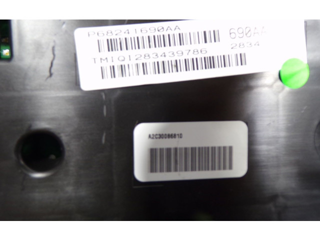 Přístrojová deska Lancia Voyager 2015 K68241690AA, P68241690AA