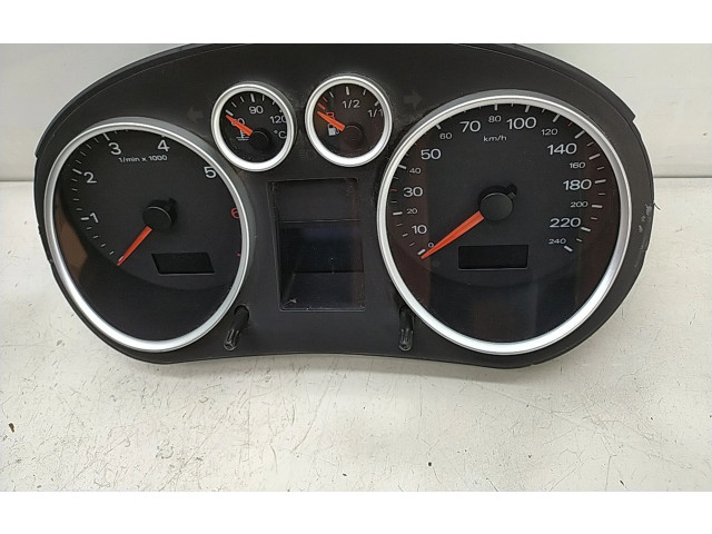 Панель приборов 157.402KMS, 011 Audi A2