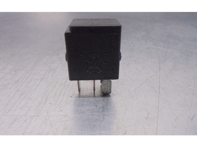 Блок предохранителей 0025421119   Mercedes-Benz A W168    