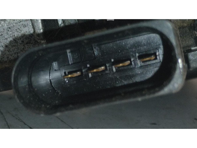 Моторчик дворников     Alfa Romeo Giulietta