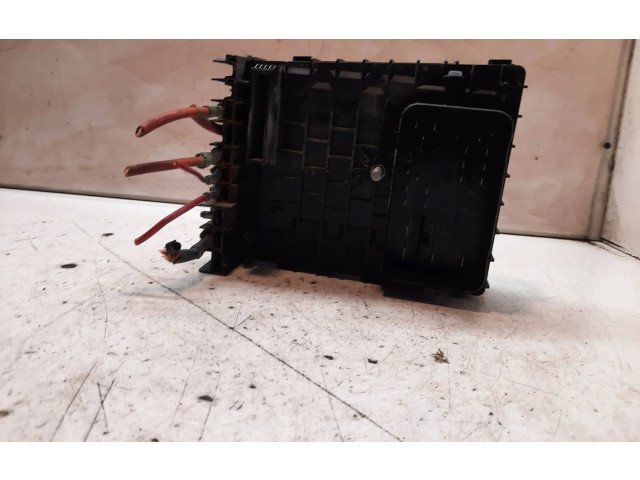 Блок предохранителей 3C09712490 Volkswagen Golf Plus