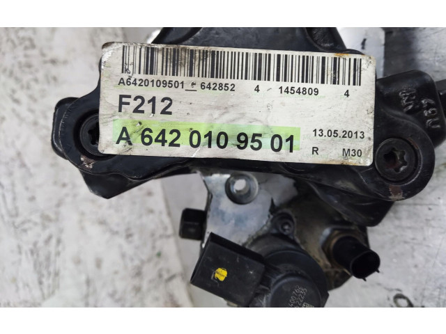 Vstřikovací čerpadlo A6420701201 Mercedes-Benz E W212