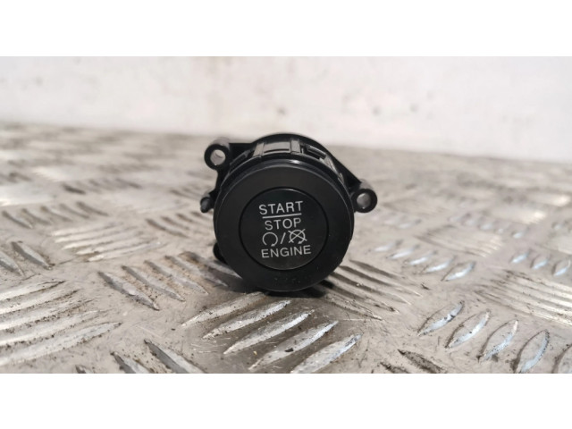 Включатель зажигания и стартера