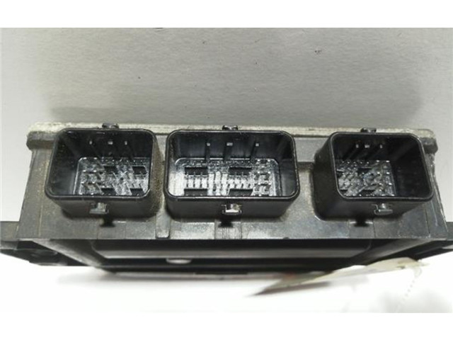 Блок управления 8200399038, 8200619409 Renault Clio III