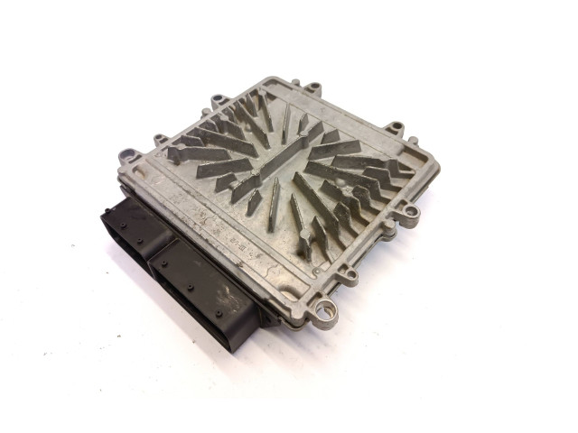 Блок управления двигателя 31336983, 0281018414   Volvo XC60