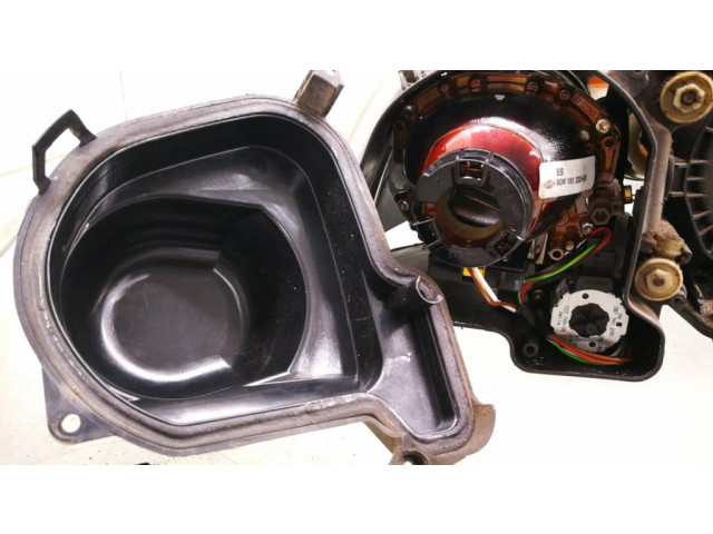 Передняя фара  