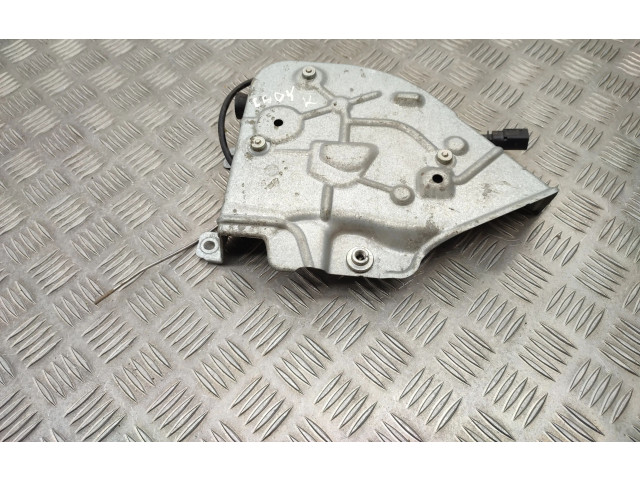 Zámek zadních dveří 2K0827201Q   Volkswagen Caddy 2008