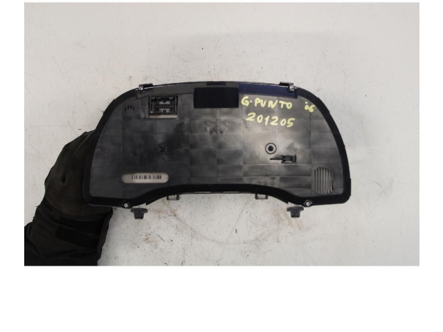 Панель приборов 51701537   Fiat Grande Punto       