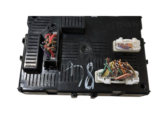 Блок комфорта 8200652284, 281181245A Renault Clio III