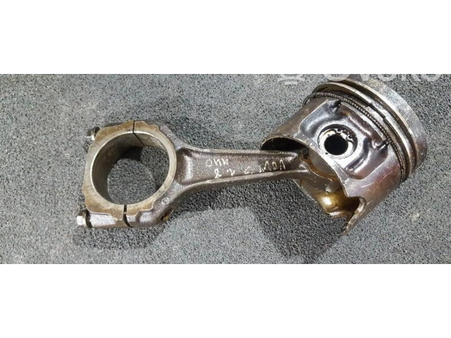 Поршень с шатуном Volvo 440 для бензинового двигателя 1.8