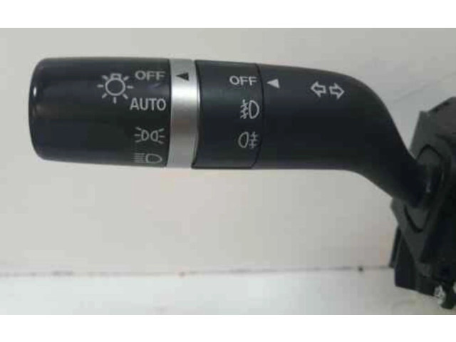 Блок управления 17D682 Mazda 3 II