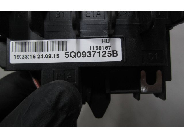 Блок предохранителей 5Q0937125B, 1158167 Skoda Octavia Mk3 (5E)